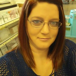 Meet your Posher, Deborah